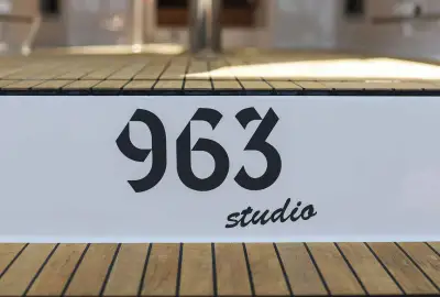 Studio 963 - Photo 5