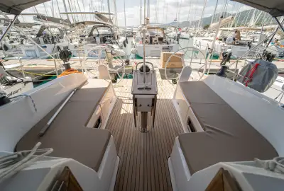 Nauti Girl - Photo 3