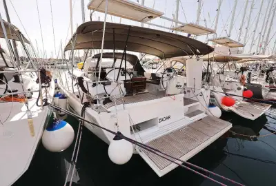 Luna 77 - Photo 2