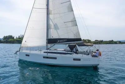 Sea Whisper - Photo 2