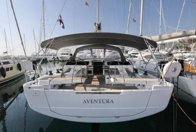 Aventura - Photo 2
