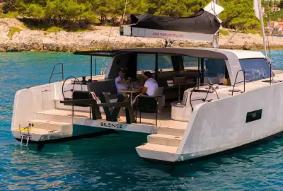 Silence - Photo 5