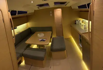 Millennium Falcon - Photo 2