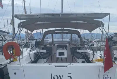 Joy 5 - Photo 4