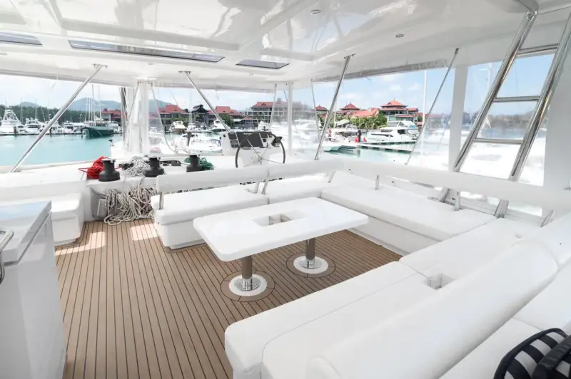 VIP Cabin Charter - 8