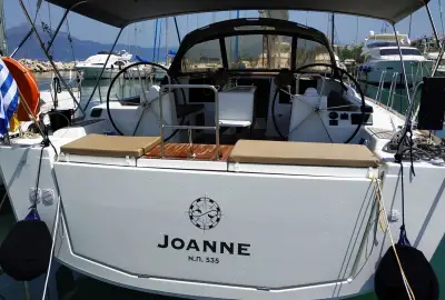 Joanne - Photo 2
