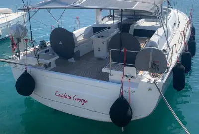 Captain George - Photo 2