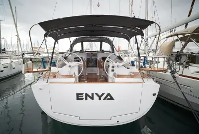 Enya - Photo 2