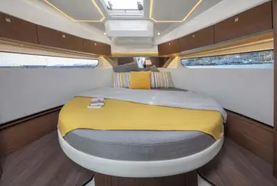 Agron - Photo 3
