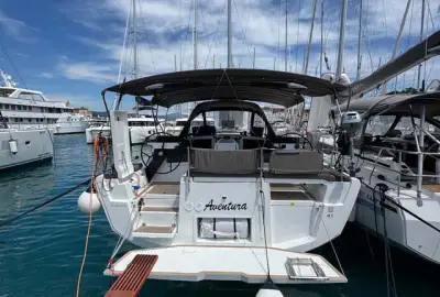 Aventura - Photo 2