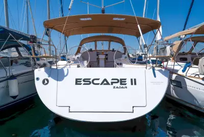 Escape II - Photo 2