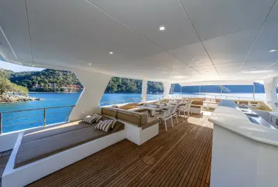 Lila Trawler - Photo 5