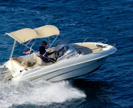 Benetau Flyer 550 Sun Deck