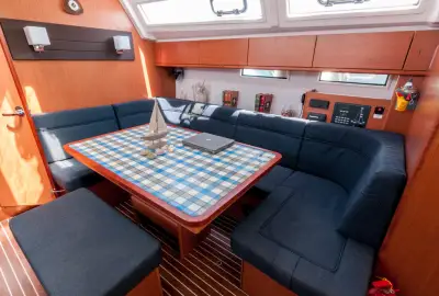 Ioli - Photo 4