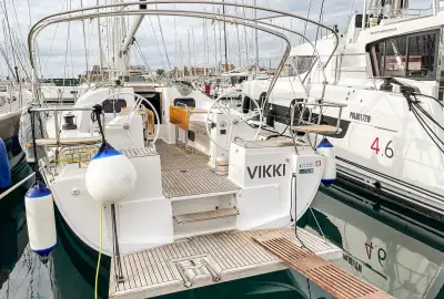 Vikki - Photo 5