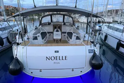 Noelle - Photo 2