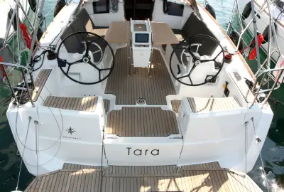 Tara - Photo 2