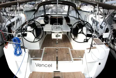 Vencel - Photo 2