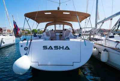 Sasha - Photo 2