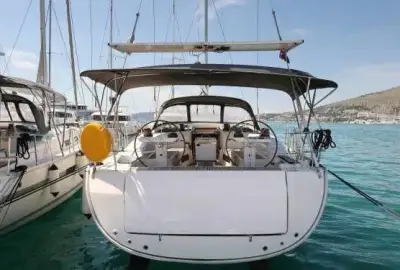 Star Isabella - Photo 2