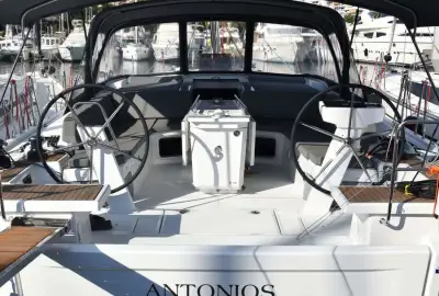 Antonios - Photo 2