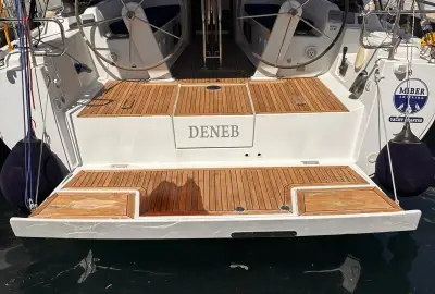 Deneb - Photo 2