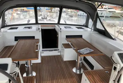 Xenia - Photo 5