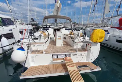 Breeze - Photo 2