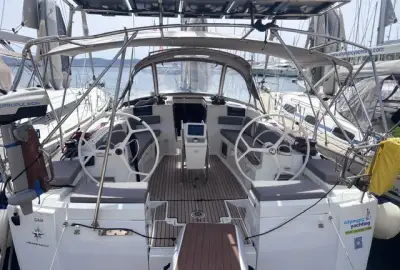 Gaia - Photo 2