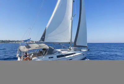 Laertis - Photo 4