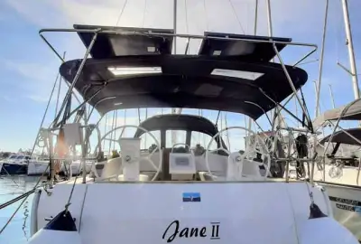 Jane II - Photo 2