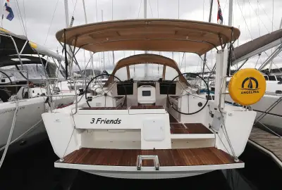 3 Friends - Photo 2