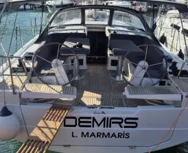 Demirs