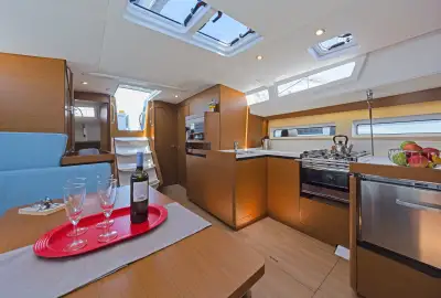 Captain George - Photo 4