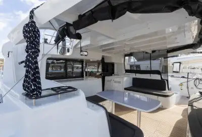 Linda II - Photo 2
